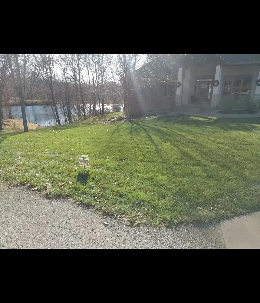 Professional lawn care service experts serving Godfrey, IL - T's Turf & Mole