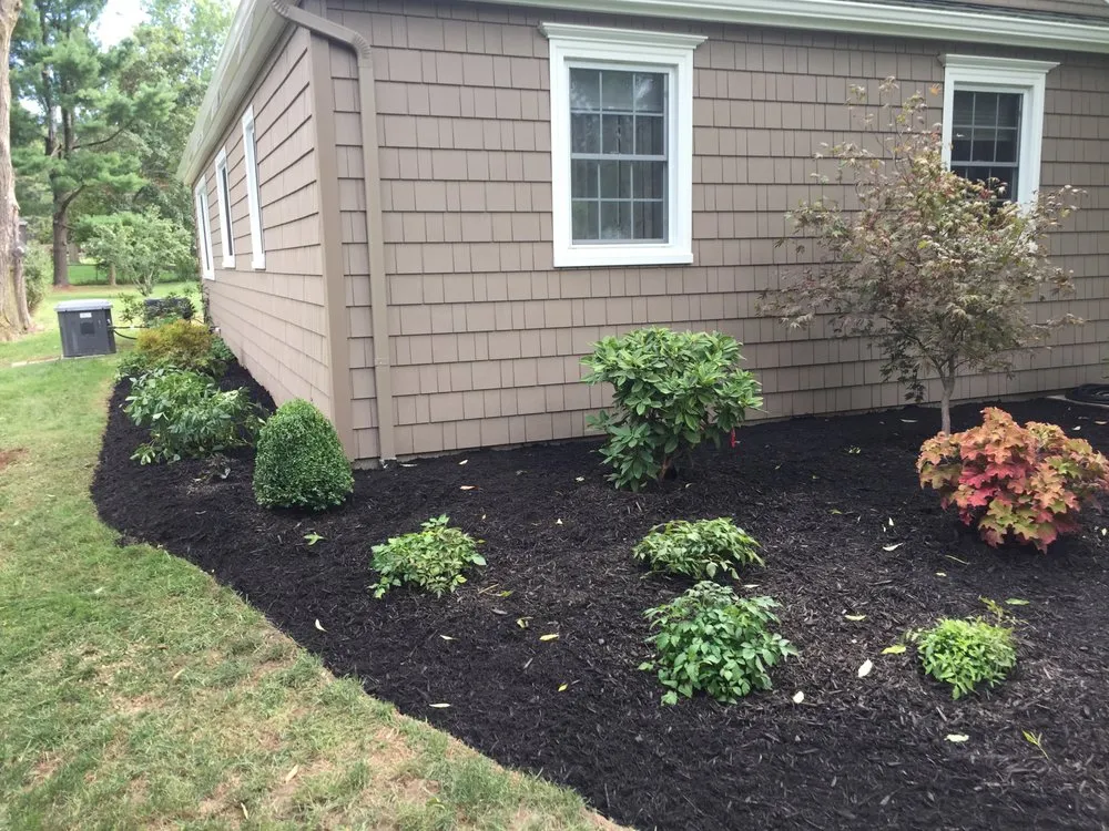 Custom yard maintenance in Rochester, NY - Tschanz Landscape Service