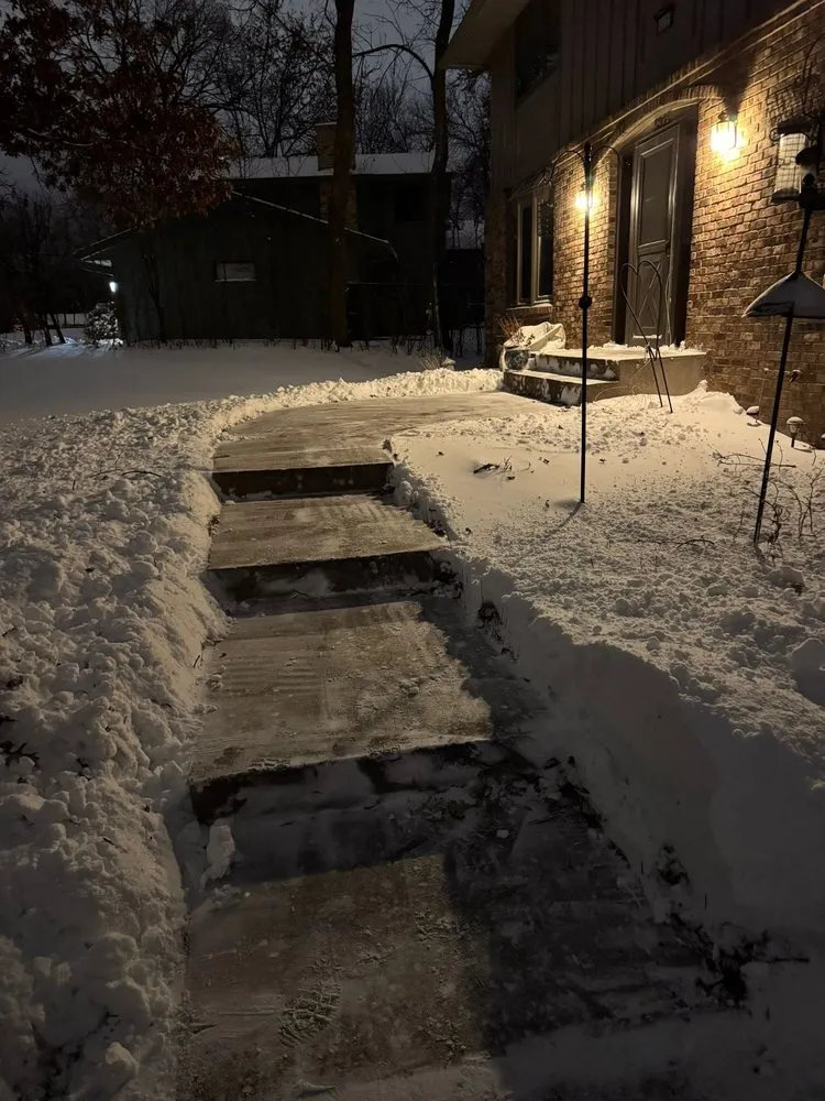 Custom yard maintenance for beautiful yards across Apple Valley, MN - Tschida Removal