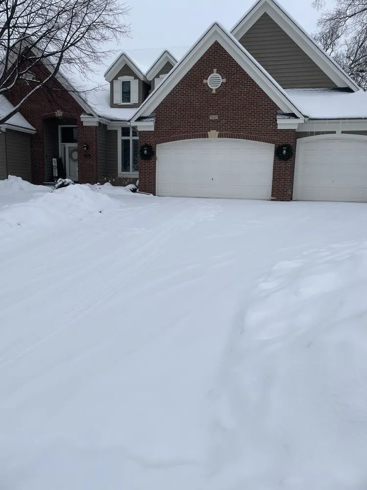 Top-rated residential landscaping with custom design across Apple Valley, MN - Tschida Removal