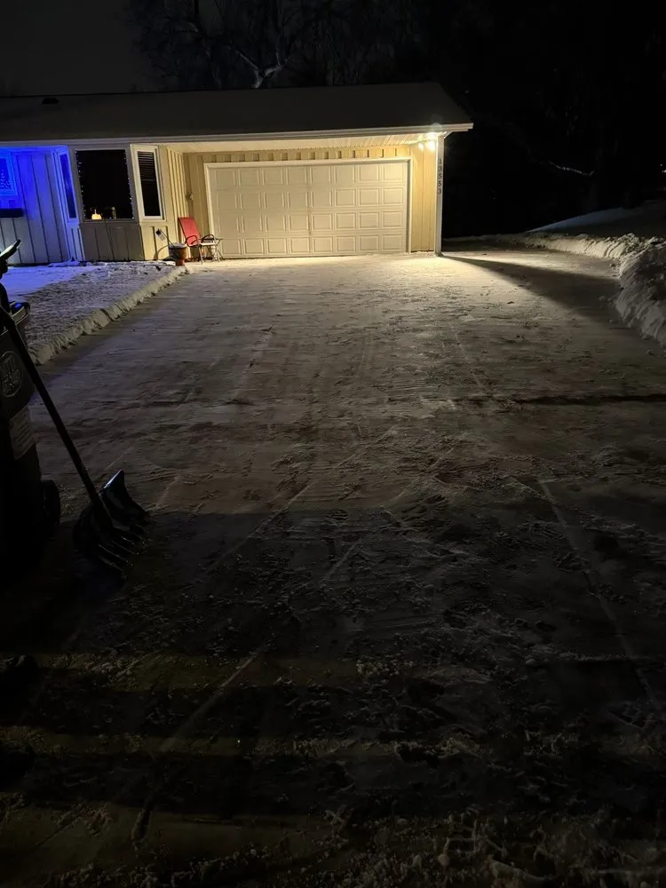 Local lawn mowing service in Apple Valley, MN - Tschida Removal