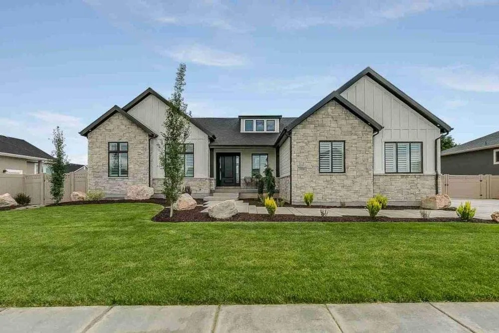 Reliable lawn care service in Bountiful, UT by Tsuki Terra Landscaping