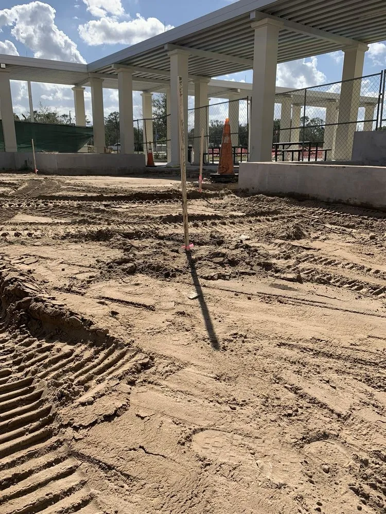 Top-rated yard cleanup service in Fort Walton Beach, FL by T&T Dirt Moving