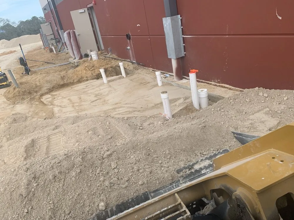 Custom lawn mowing service in Fort Walton Beach, FL by T&T Dirt Moving