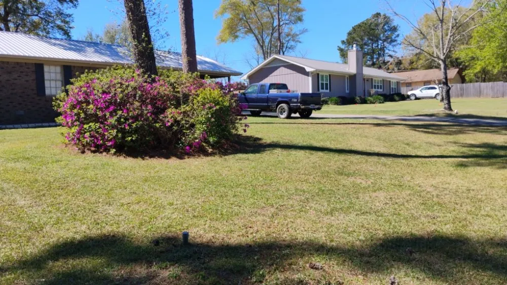 Local residential landscaping for year-round maintenance in Fitzgerald, GA by T&T Lawn Service