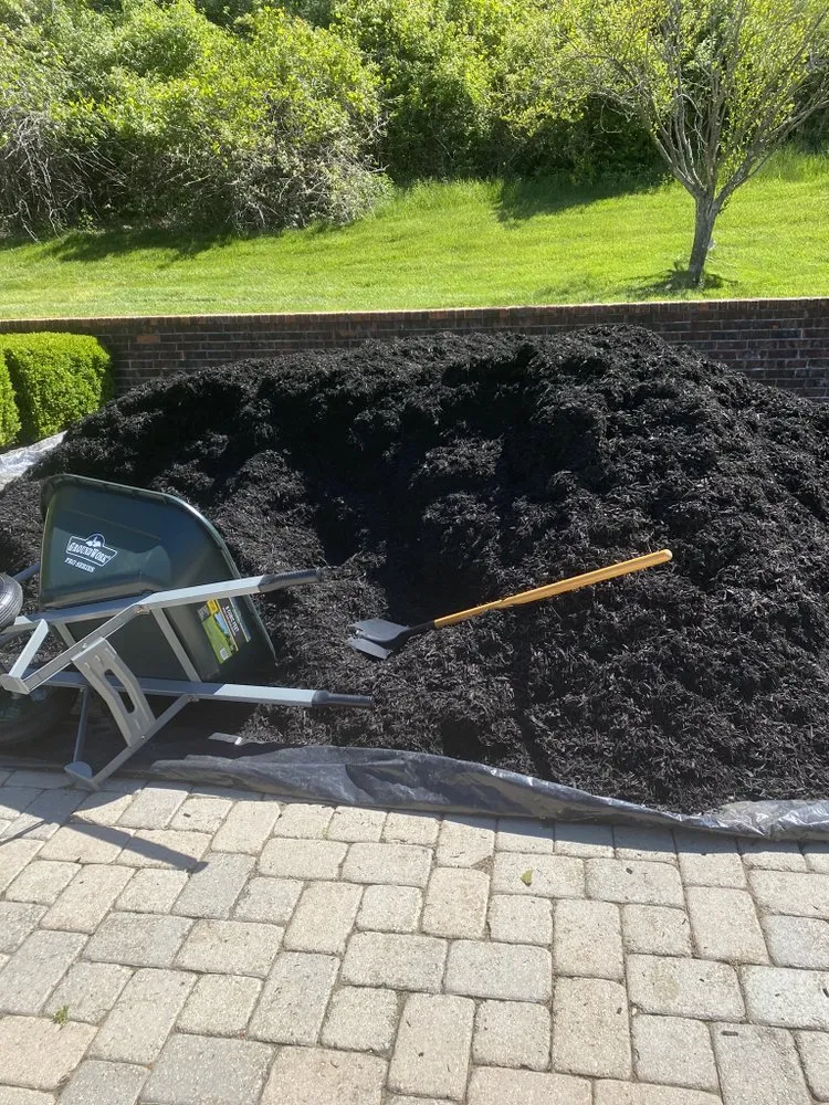 Affordable landscape installation in House Springs, MO by T&T Lawncare
