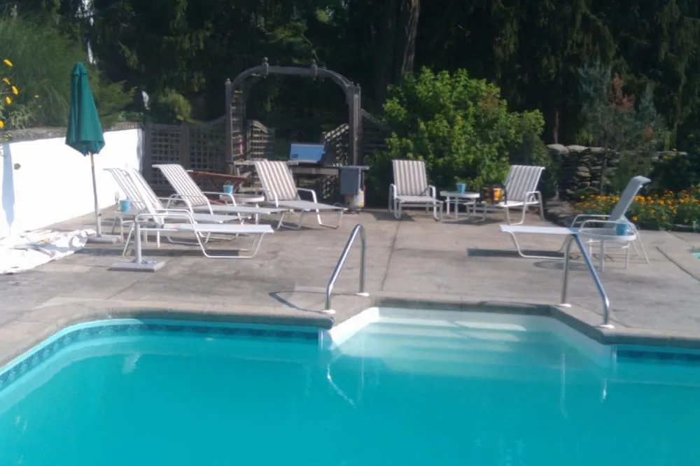 Custom outdoor landscaping experts serving Rhinebeck, NY - T&T Maintenance