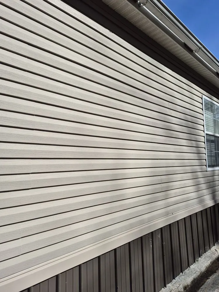 Custom garden landscaping for residential properties in Meridian, MS by TT's Lawn Care