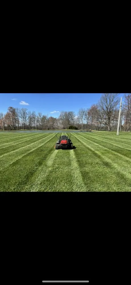 Reliable garden landscaping for year-round maintenance in Murray, KY by Tubbs Lawn Care