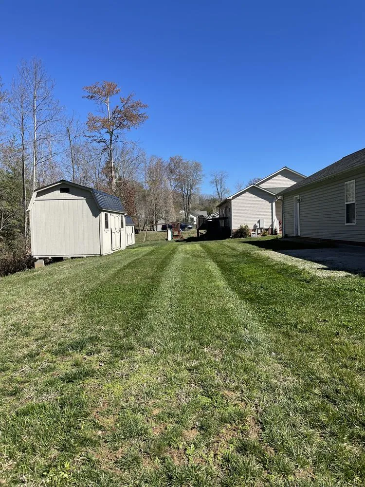 Trusted lawn mowing service in Randleman, NC - Tucker Lawn Care