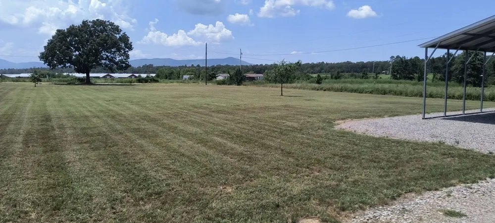 Affordable garden landscaping experts serving Mansfield, AR - Tucker's Clean-Up And Handyman Services