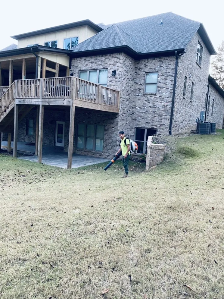 Professional lawn care service in Remlap, AL by Tucán Landscaping & Lawn Care