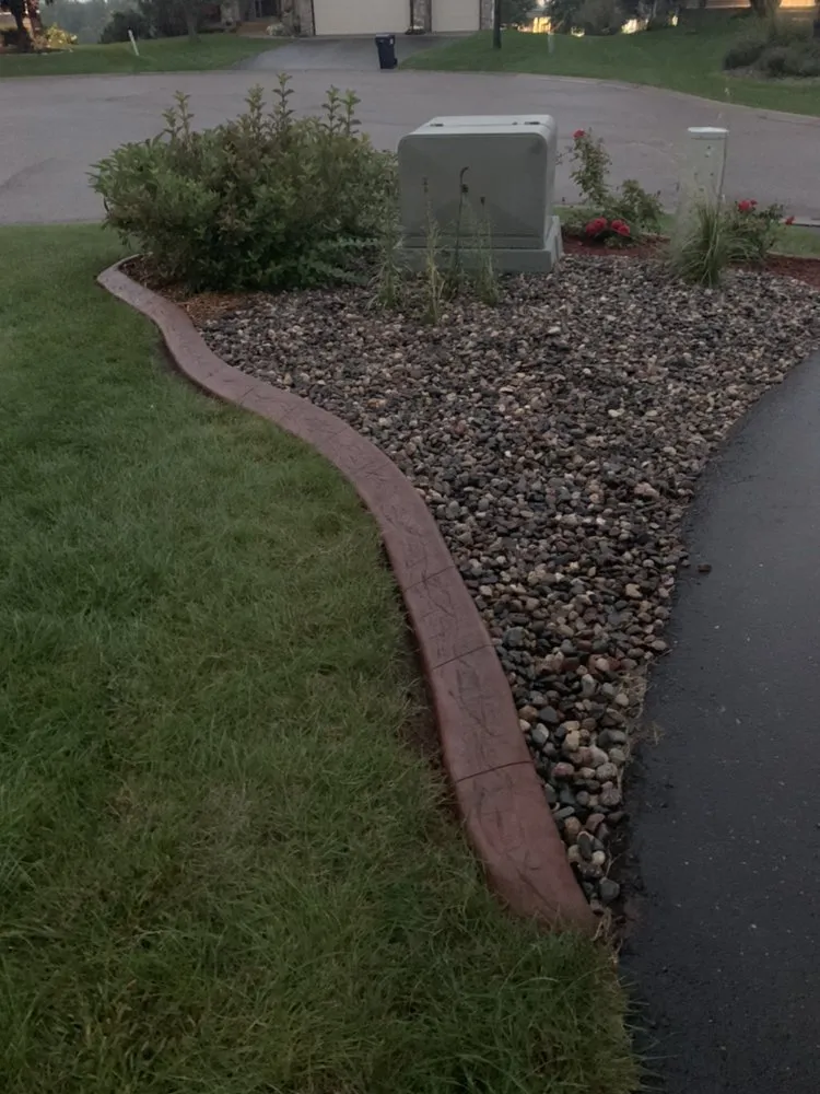 Affordable residential landscaping with custom design in Eagan, MN by Tuff Curbs
