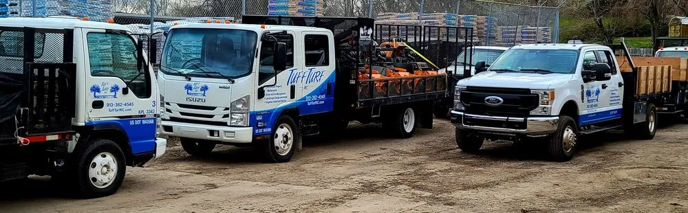 Top-rated lawn mowing service for beautiful yards in Merriam, KS by Tuff Turf Landscape