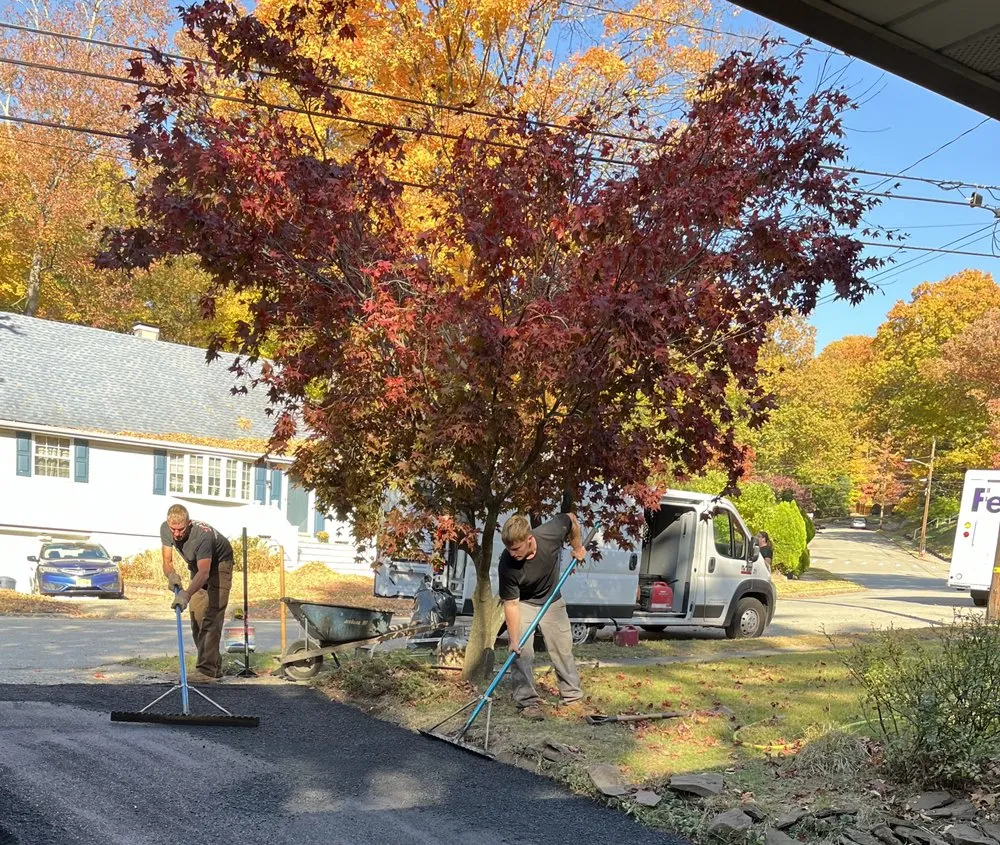 Professional outdoor landscaping in Bloomingdale, NJ by Tuit Paving