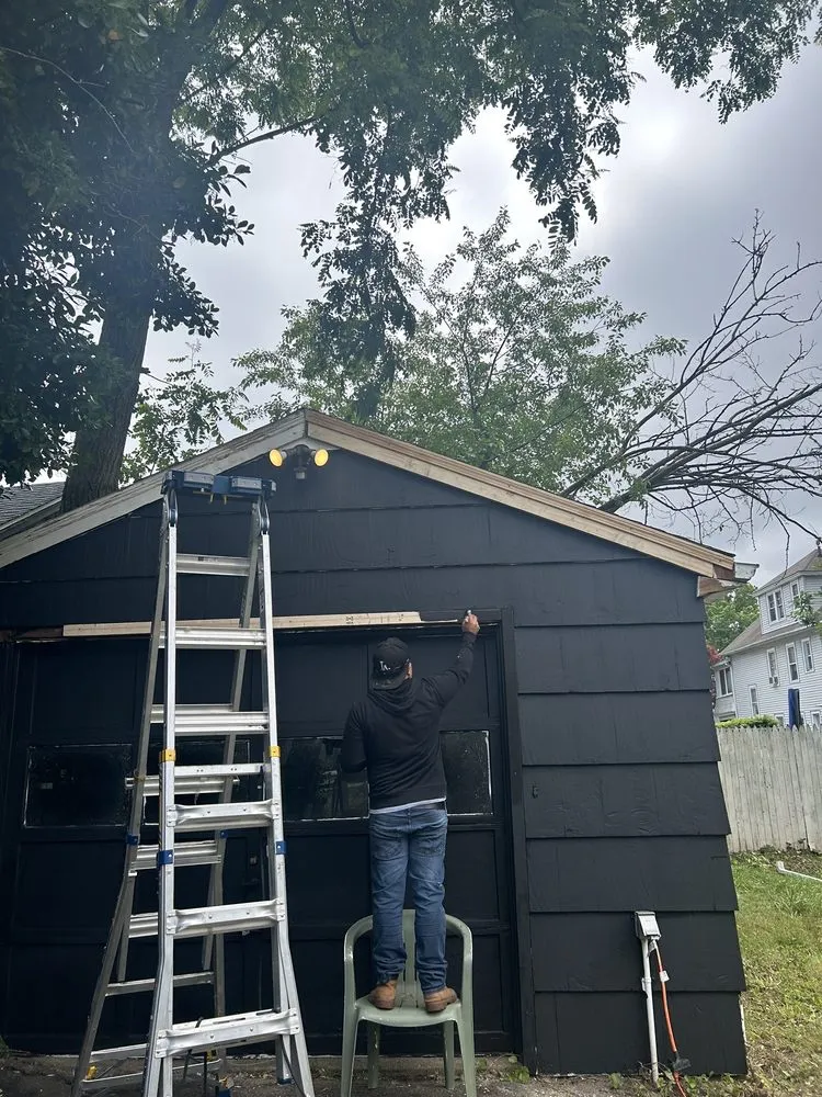 Local yard cleanup service for residential properties across Trumbull, CT - Tulandscaping