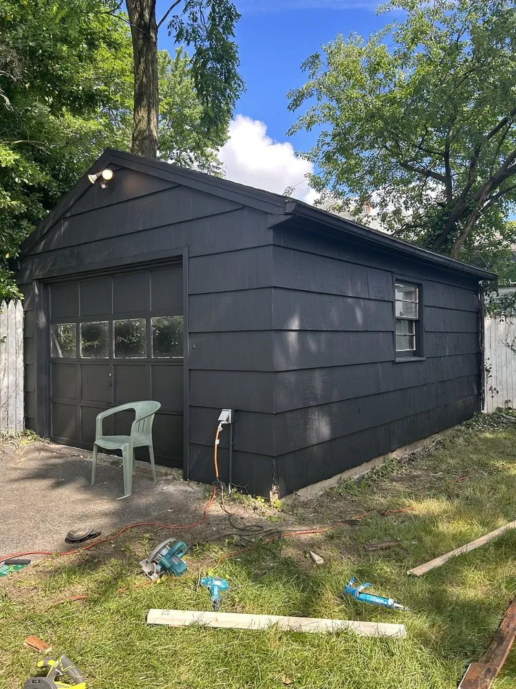 Expert yard maintenance in Trumbull, CT by Tulandscaping