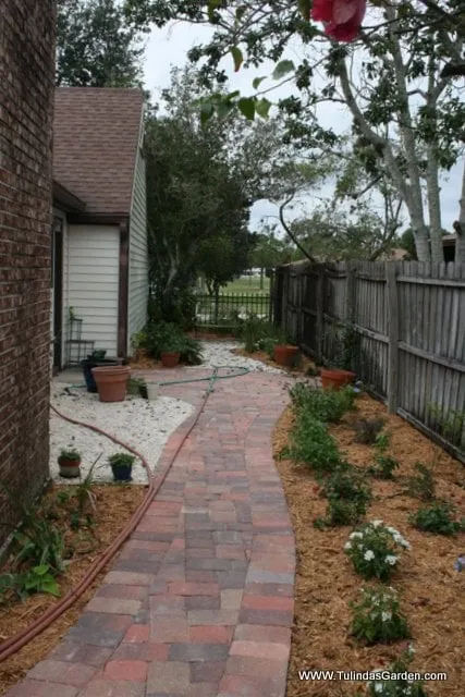 Expert residential landscaping for residential properties in Cocoa, FL by Tulinda's Garden