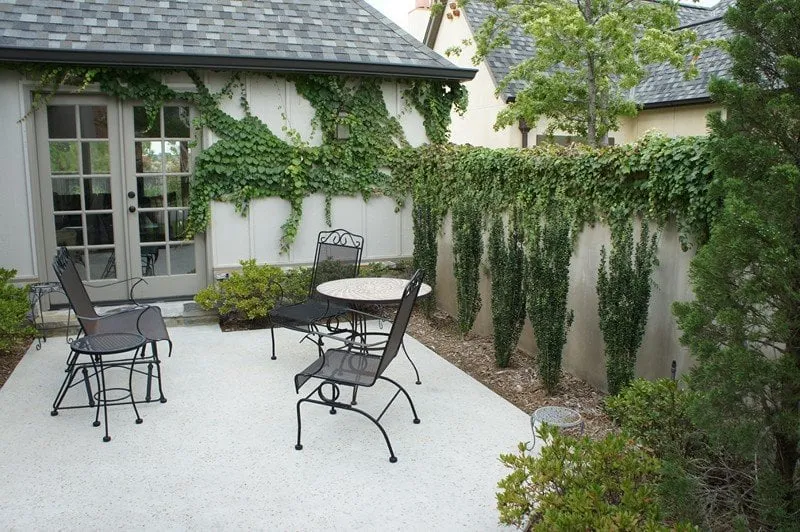 Local lawn care service experts serving Tulsa, OK - Tulsa Tree & Landscape