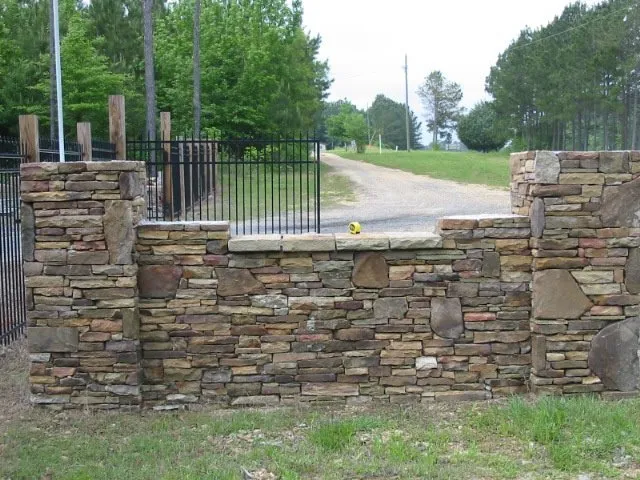 Top-rated outdoor landscaping in Brandon, MS by Tumbaloo Creek Self Storage