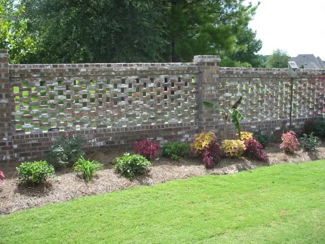 Expert yard maintenance in Brandon, MS by Tumbaloo Creek Self Storage