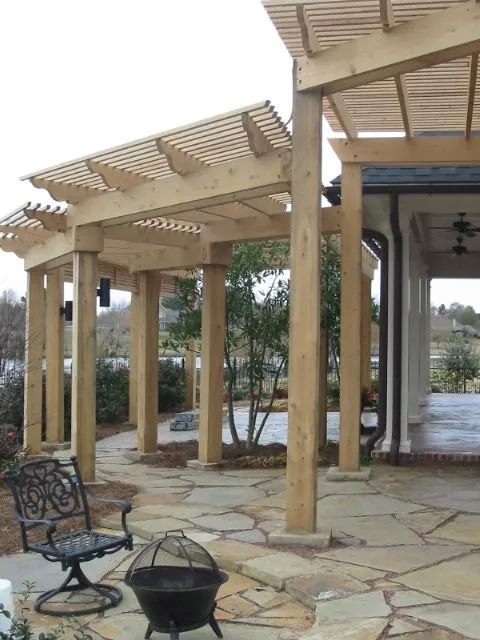 Custom residential landscaping in Brandon, MS - Tumbaloo Creek Self Storage