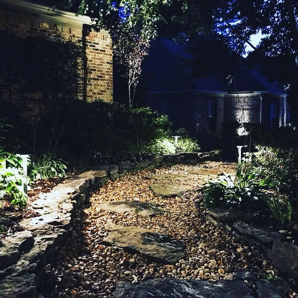 Custom lawn care service experts serving Brandon, MS - Tumbaloo Creek Self Storage