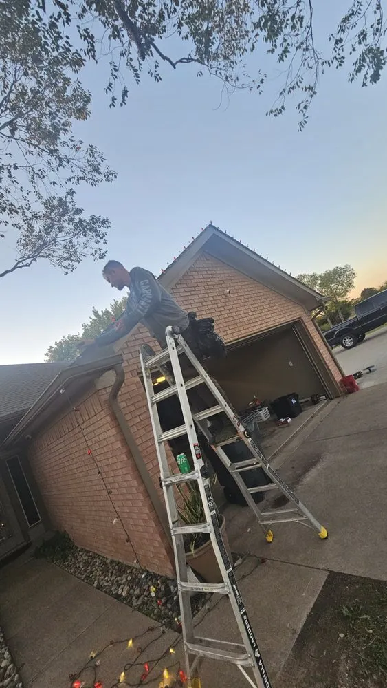 Local lawn care service near you in Waxahachie, TX by Tumbleweed Lawnscaping