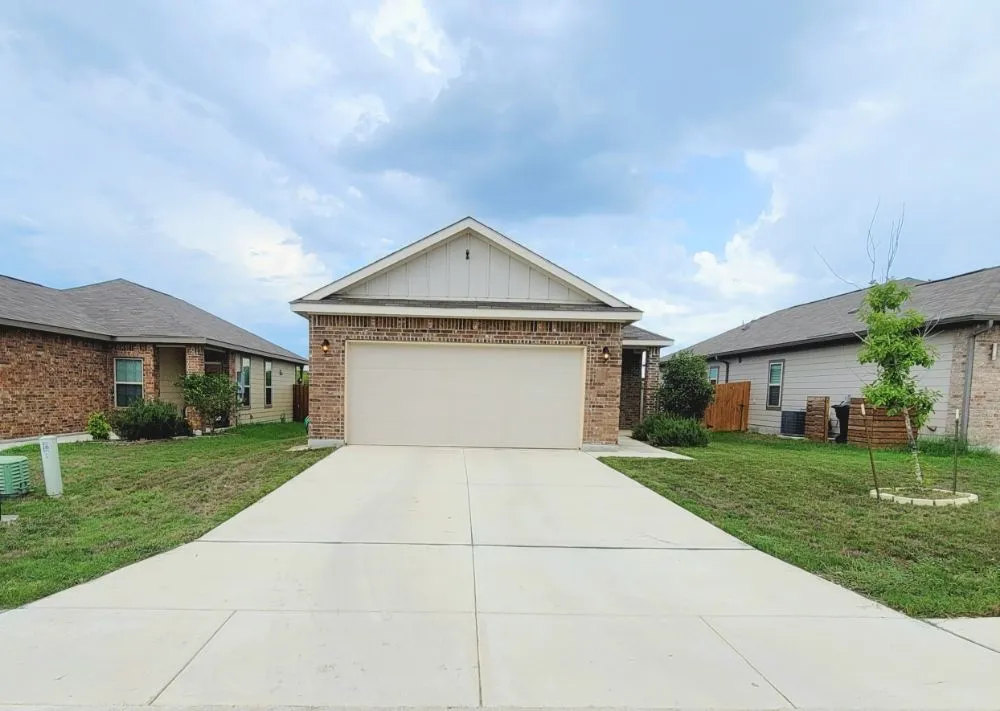 Reliable landscape installation in New Braunfels, TX by Tumlinson Yard Services