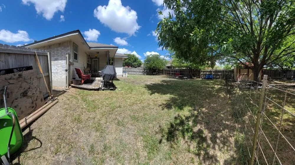 Custom landscape design for homes in New Braunfels, TX by Tumlinson Yard Services