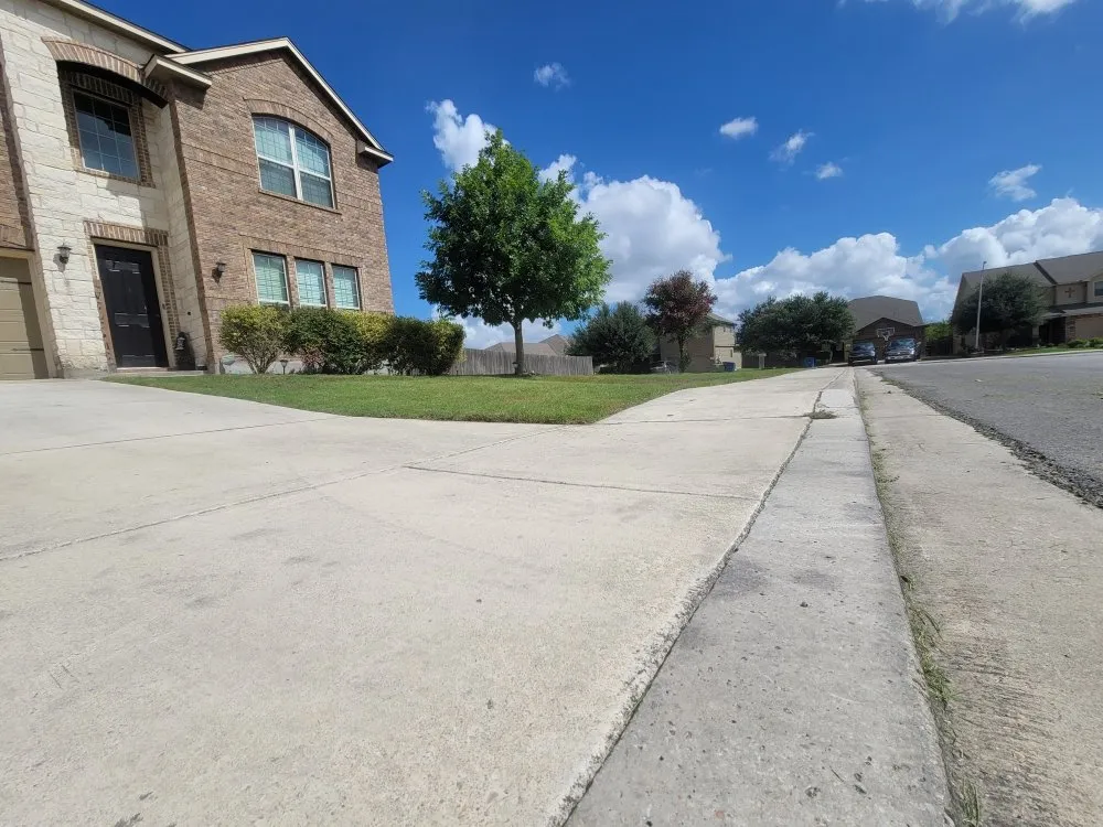 Affordable residential landscaping for homes across New Braunfels, TX - Tumlinson Yard Services