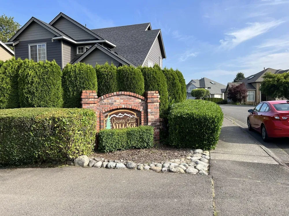 Affordable lawn mowing service experts serving Puyallup, WA - Tung Nguyen Landscaping