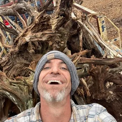 Tunik and Carter the Sage Logo