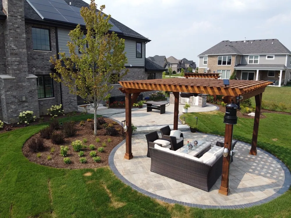 Local outdoor landscaping near you in Crestwood, IL by Tunzi and Sons Landscaping