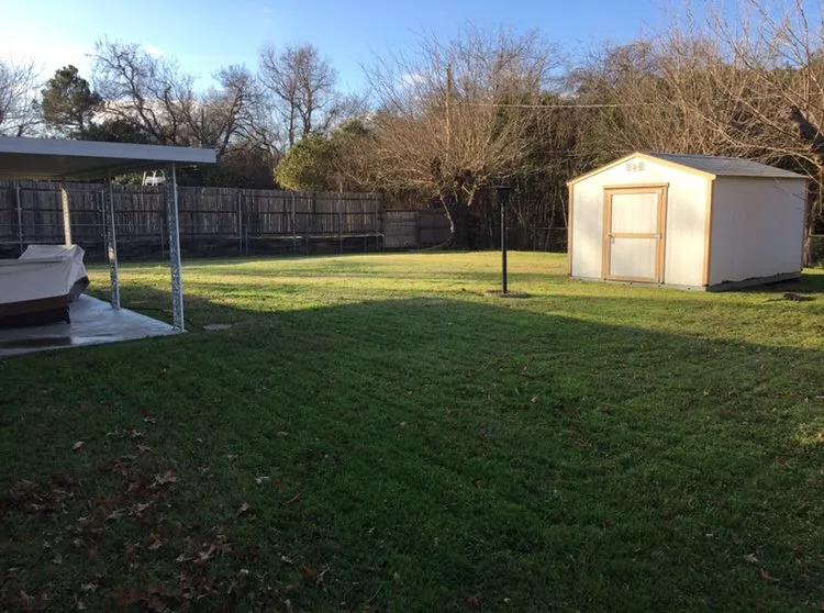 Local yard cleanup service for homes across Fort Worth, TX - Turbo Cuts Lawn & Sod