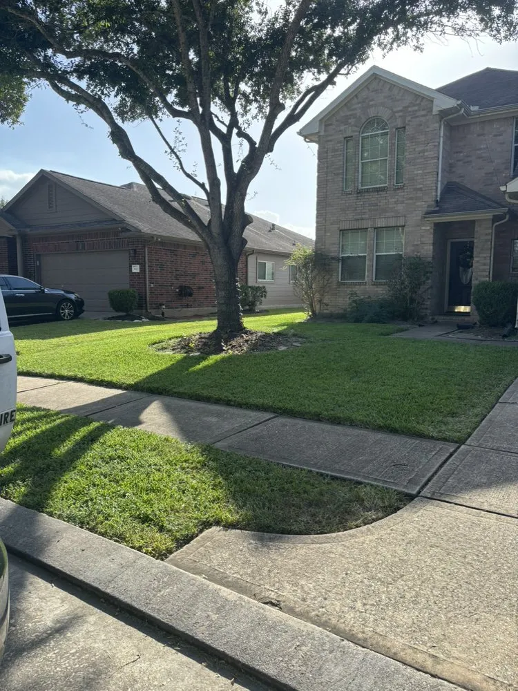 Reliable residential landscaping in Missouri City, TX by Turbo Landscaping