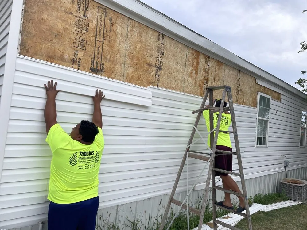 Local yard cleanup service near you across Sebring, FL - Turcios Landscaping & Maintenance