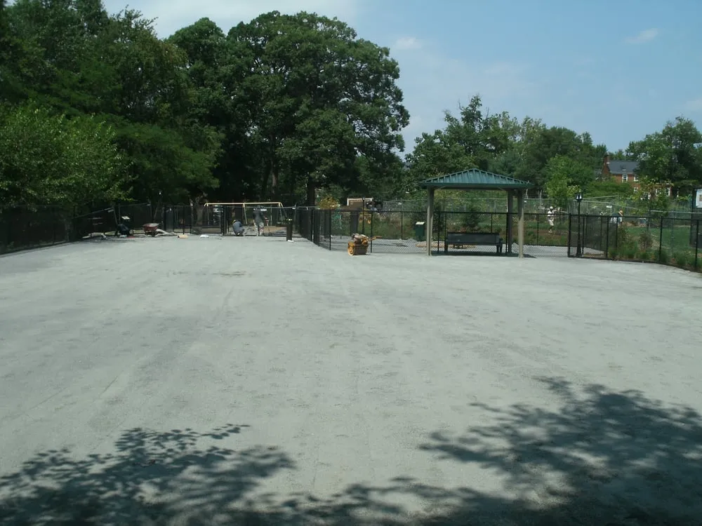 Reliable yard cleanup service experts serving Spencerville, MD - Turf Center Lawns