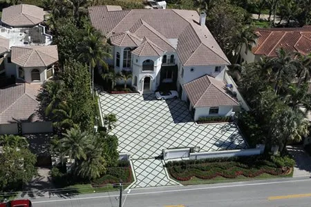 Trusted lawn mowing service experts serving Boca Raton, FL - Turf Concepts Unlimited