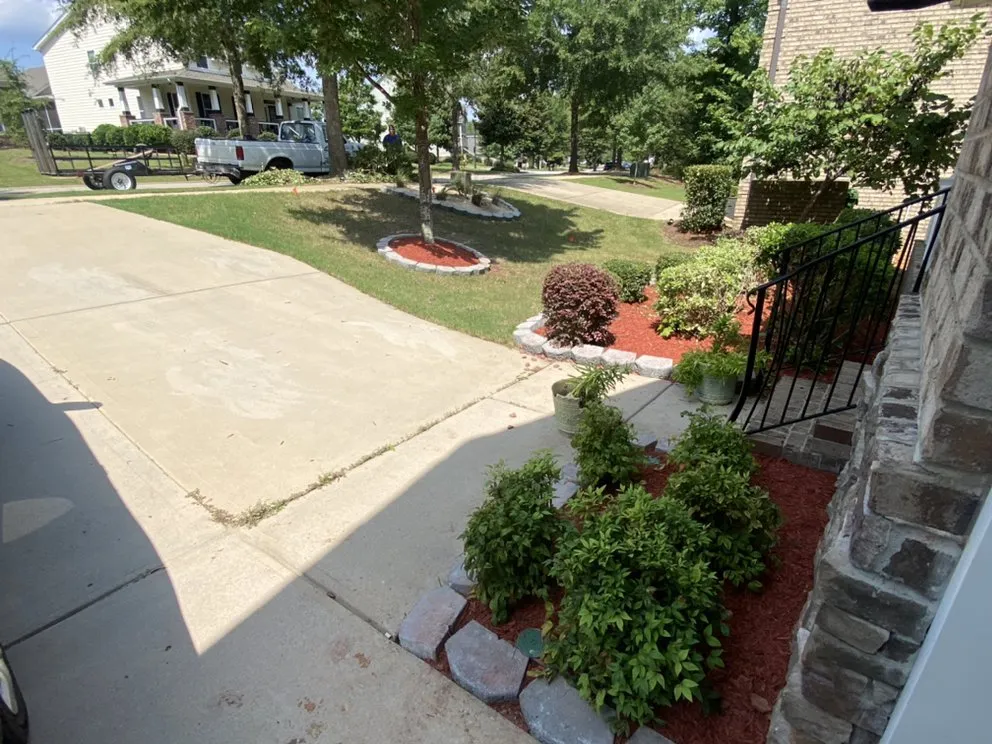 Local outdoor landscaping experts serving Columbia, SC - Turf Dogs Landscaping