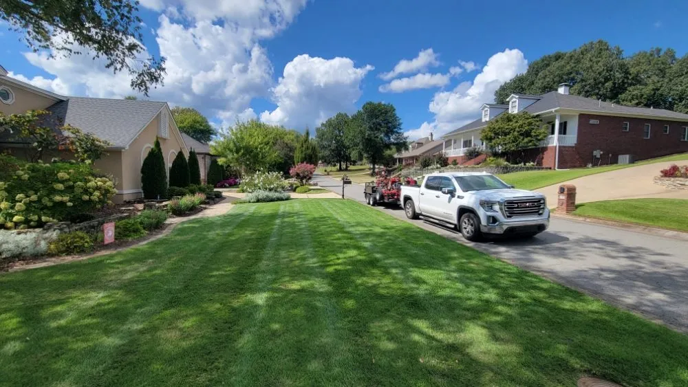 Custom yard cleanup service for homes in Hensley, AR by Turf Hawg