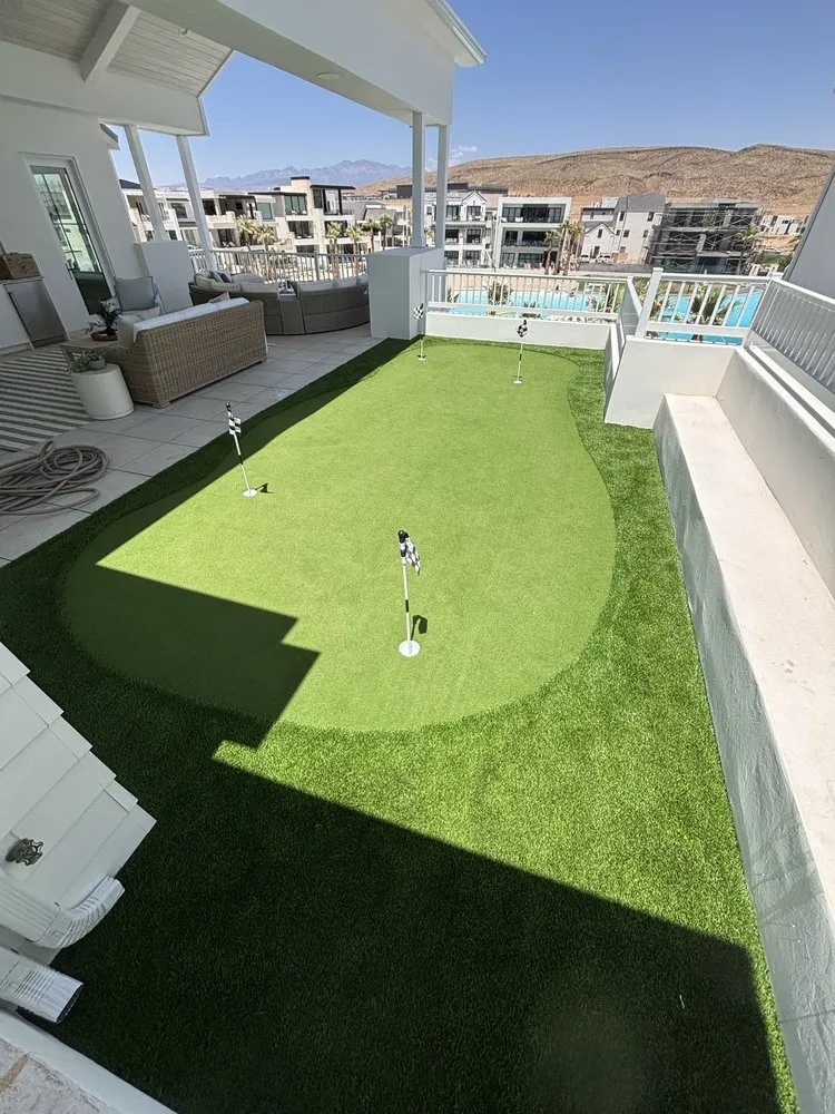 Local yard cleanup service for homes in Hurricane, UT by Turf It