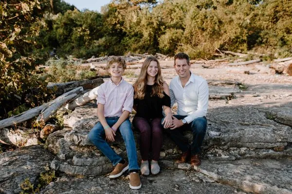 Turf Jockey Lawn Maintenance Logo