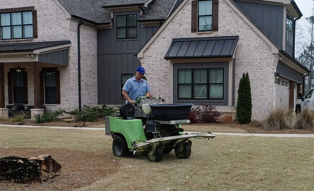 Expert lawn care service experts serving Forsyth, GA - Turf Magic