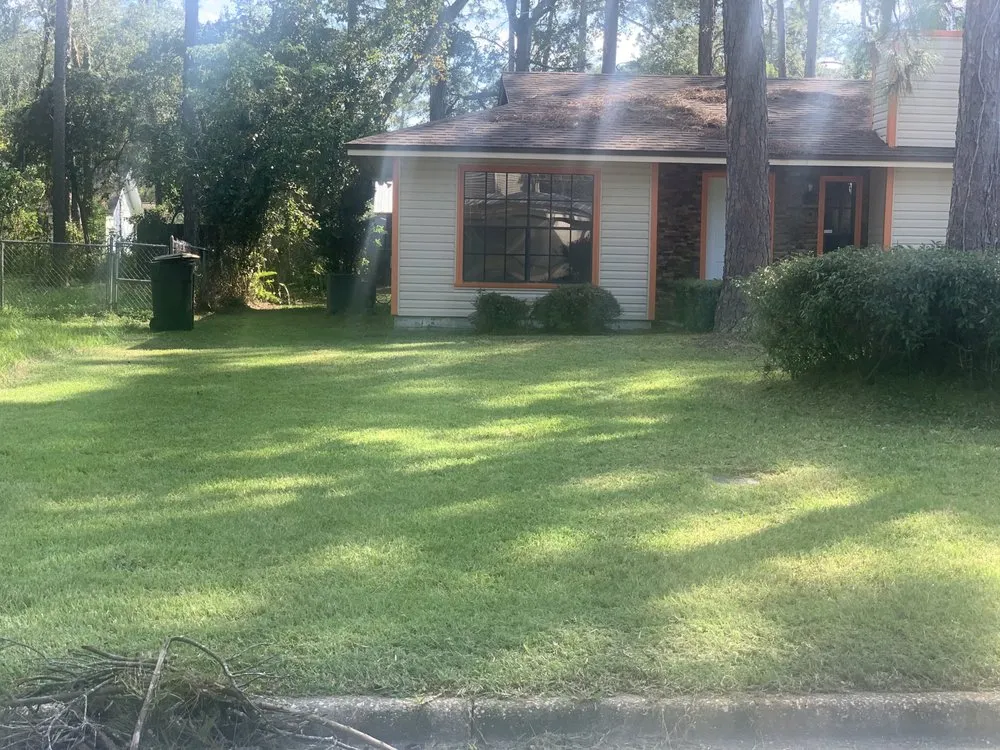 Reliable outdoor landscaping for beautiful yards in Gainesville, FL by Turf Major Landscaping