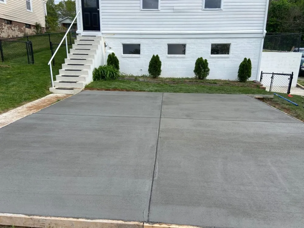 Reliable yard cleanup service for residential properties in Winchester, VA by Turf Mannagement