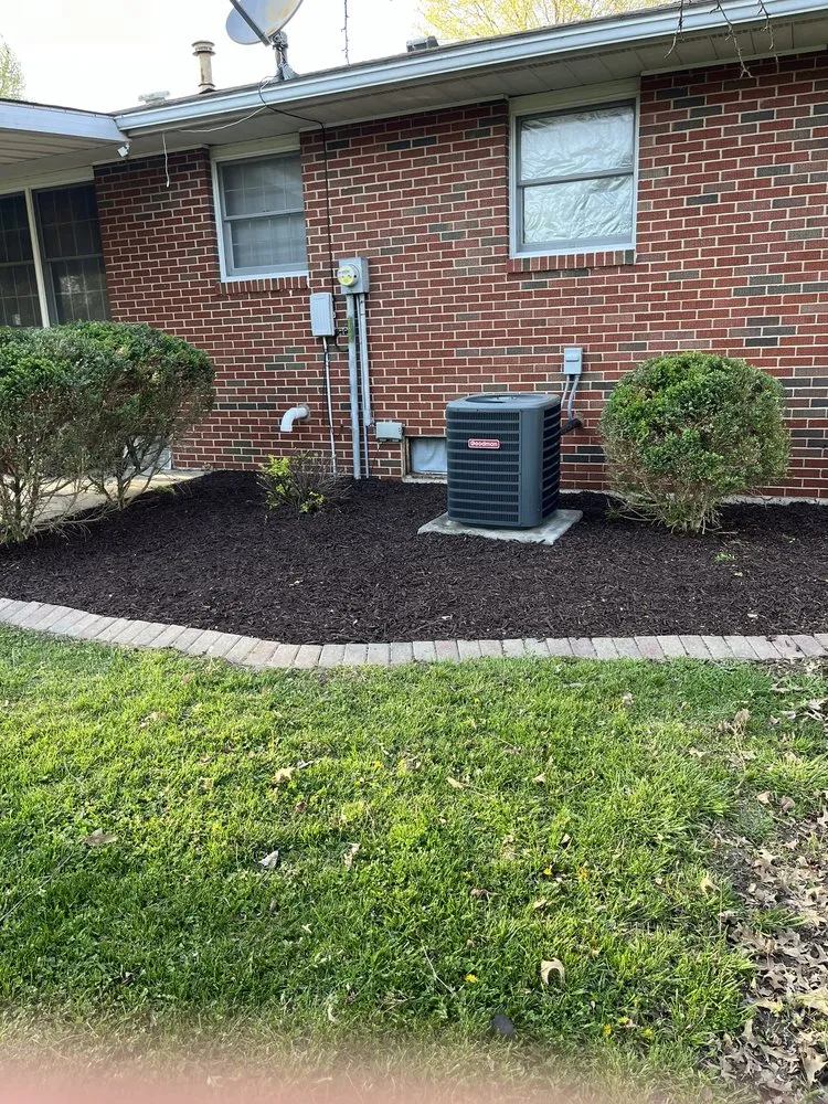 Reliable lawn care service in Litchfield, IL by Turf Master Lawn Care