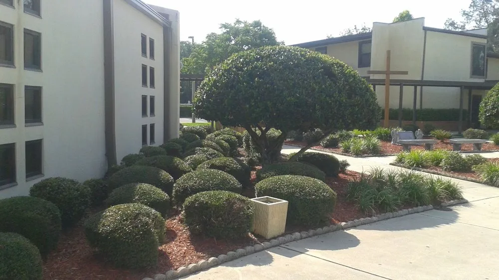 Custom residential landscaping in Jacksonville, FL - Turf-Masters