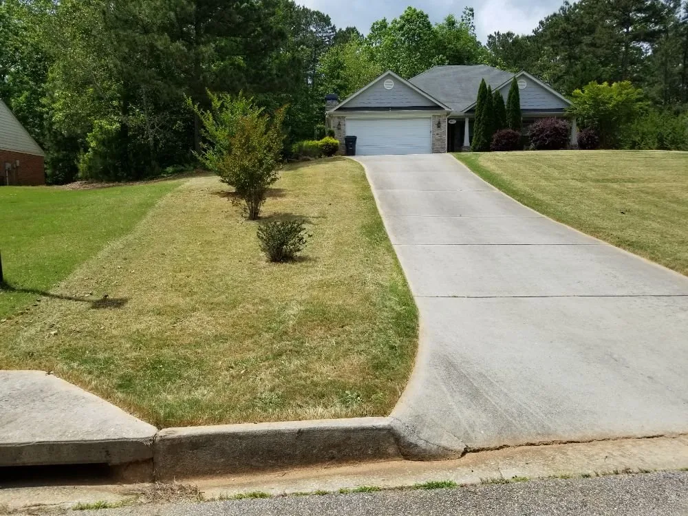 Professional yard cleanup service experts serving Fairburn, GA - Turf Masters Landscaping