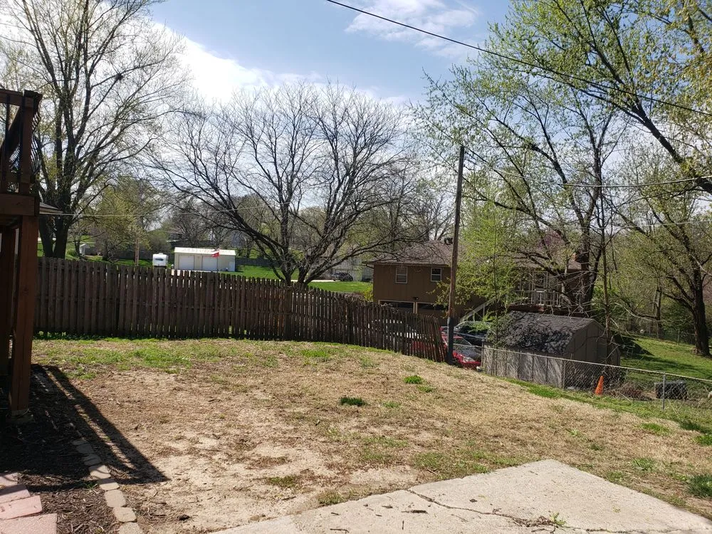 Expert lawn mowing service in Liberty, MO - Turf Masters